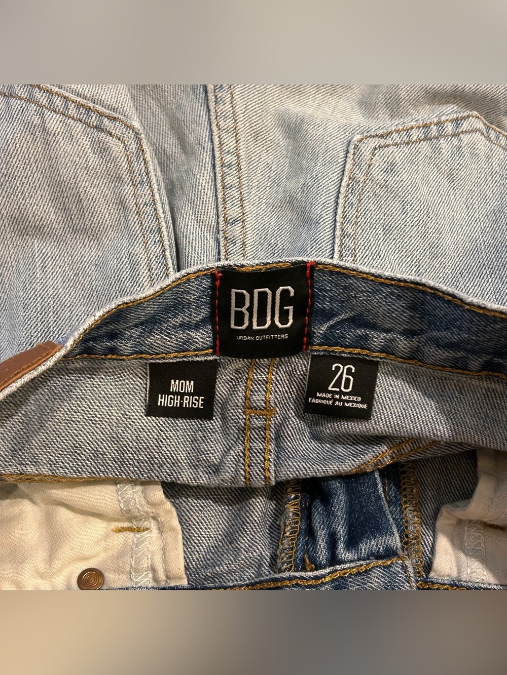 BDG Mom High Rise Denim Blue Distressed Jean Shorts - Women’s Size 26 - Picture 4 of 8